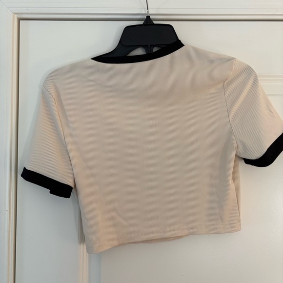 Western “Saddle Up Nashville” Graphic Crop Top - Picture 4 of 6